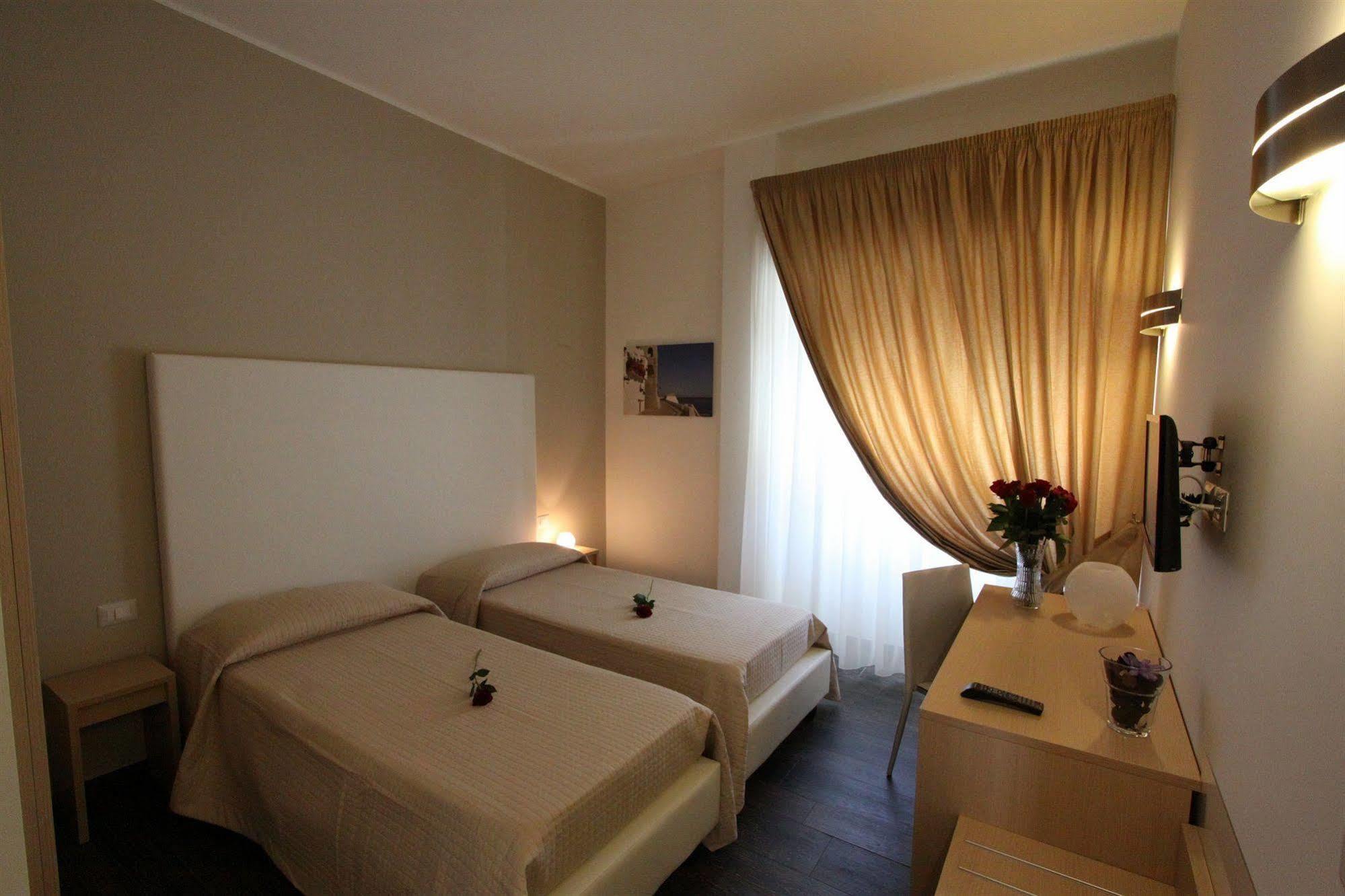 B&B Al Picchio โมโนโปลี ภายนอก รูปภาพ