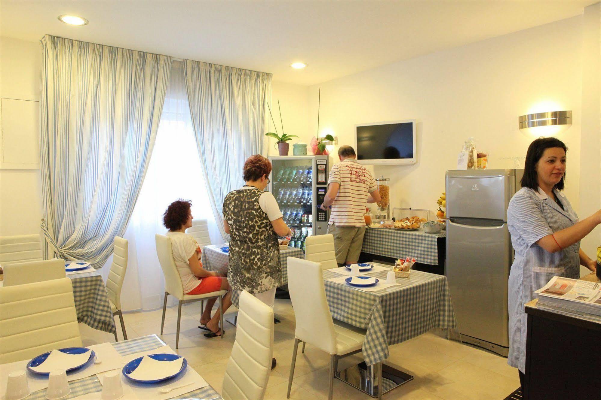 B&B Al Picchio โมโนโปลี ภายนอก รูปภาพ